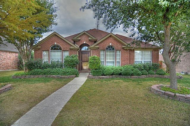 Primary Photo - 2320 Ravenhurst Dr