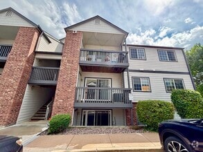 Building Photo - 6310 Oak St
