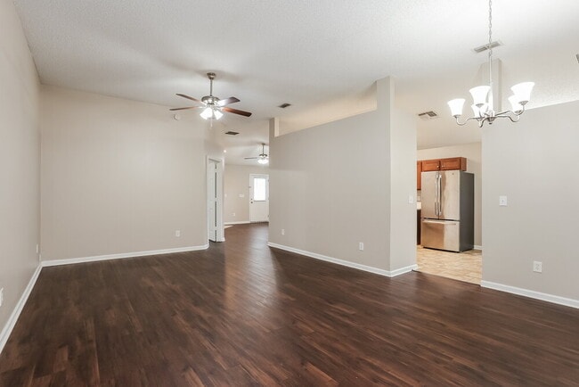 Building Photo - 8628 Springtree Road