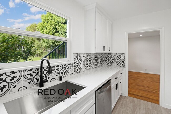 Foto del edificio - 2247 Merton Ave