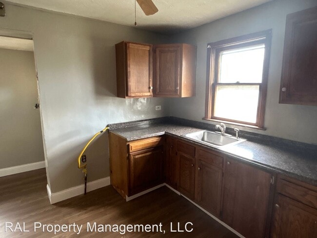 Building Photo - 4 br, 2 bath House - 13404 Blenheim Rd
