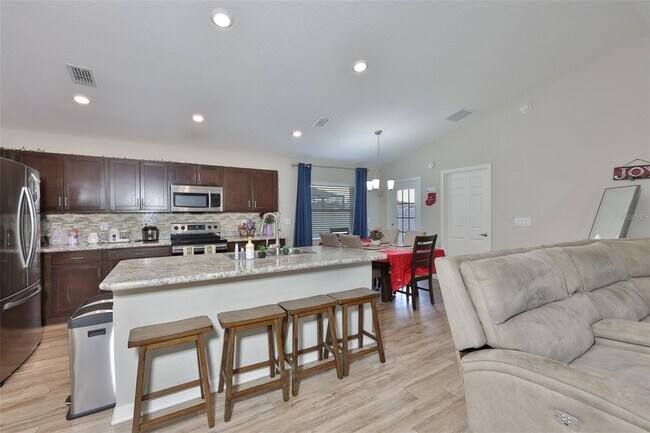 Foto del edificio - 252 Cascara Ln