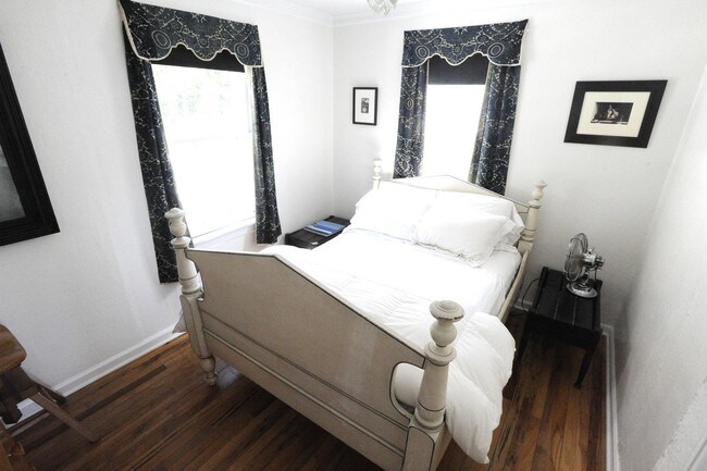 Foto del edificio - 109 Meetinghouse Ln