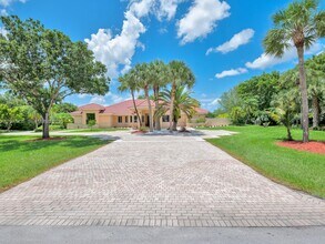 Building Photo - 2710 Walkers Way