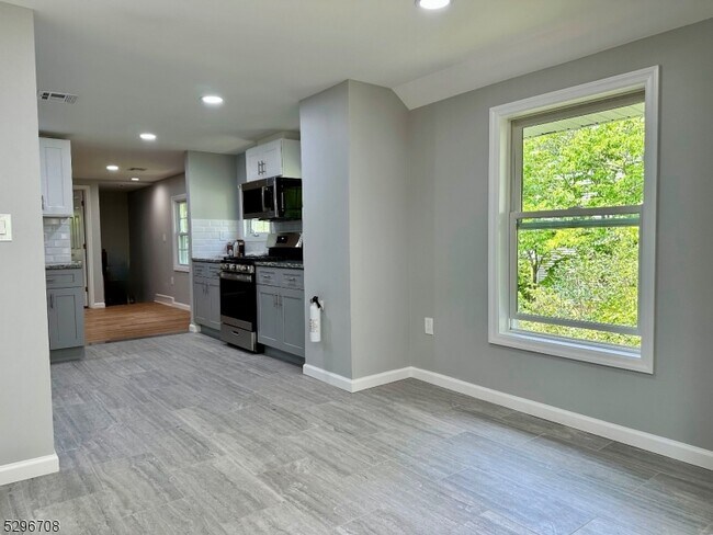 Foto del edificio - 26 Belmont Ave