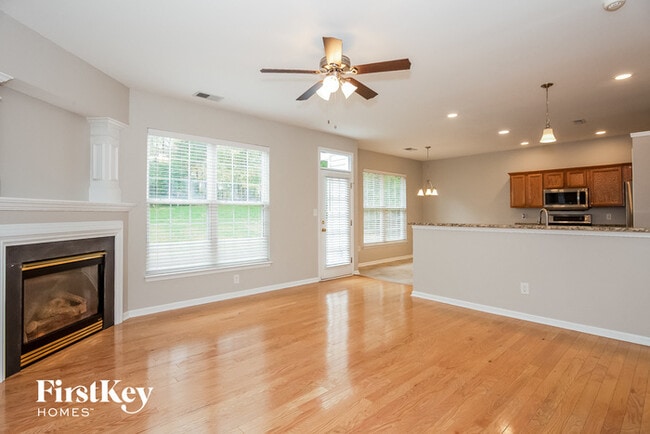 Foto del edificio - 12121 Westbury Glen Ct