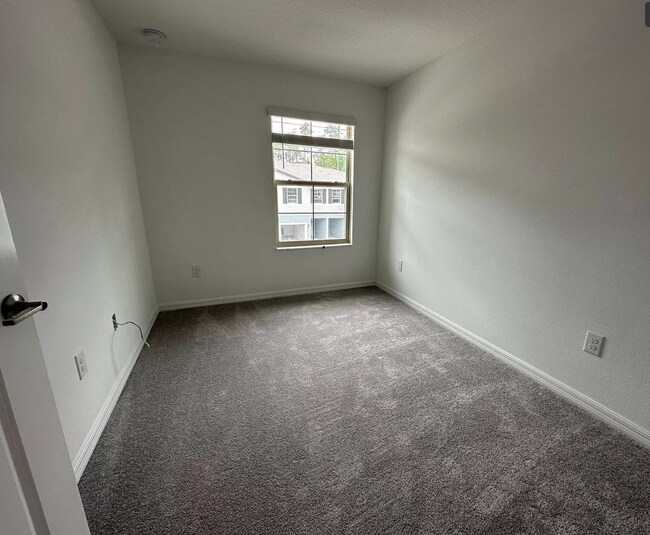 Foto del edificio - 5199 Forum Blvd