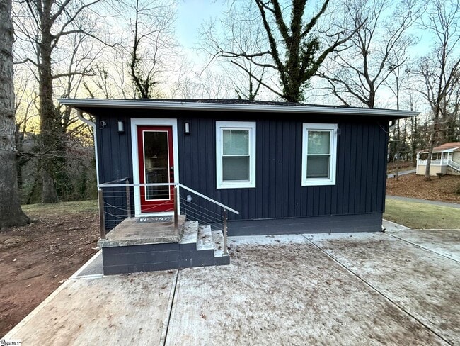 Building Photo - 113 Prancer Ave