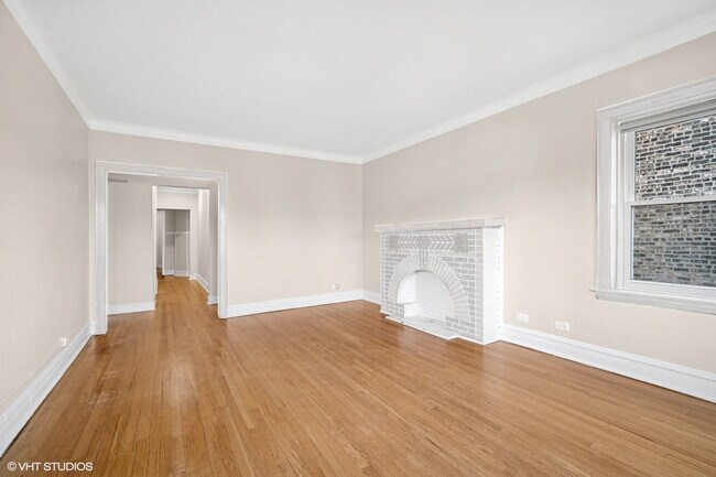 Foto del edificio - 4831 W Roscoe St