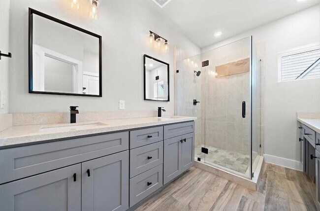 Foto del edificio - 232 W 28th St