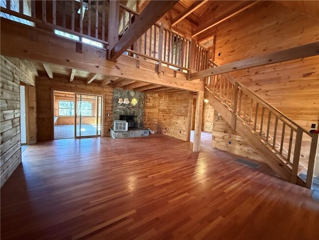 Foto del edificio - 2405 Mountain Rd