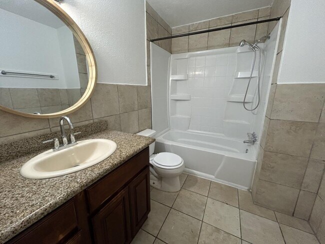 Foto del edificio - 2340 Timbers Dr