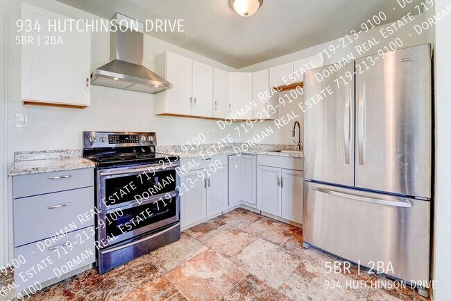 Building Photo - 934 Hutchinson Dr