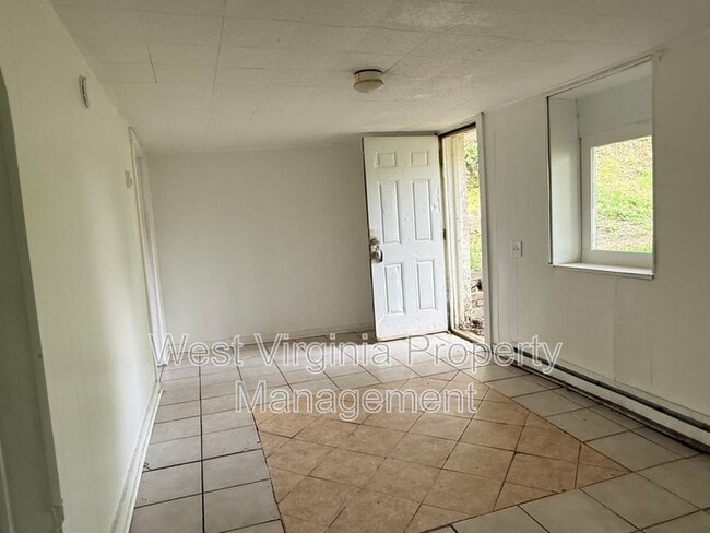 Building Photo - 114
