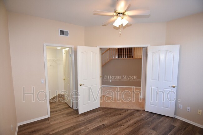 Building Photo - 33453 Barrington Dr