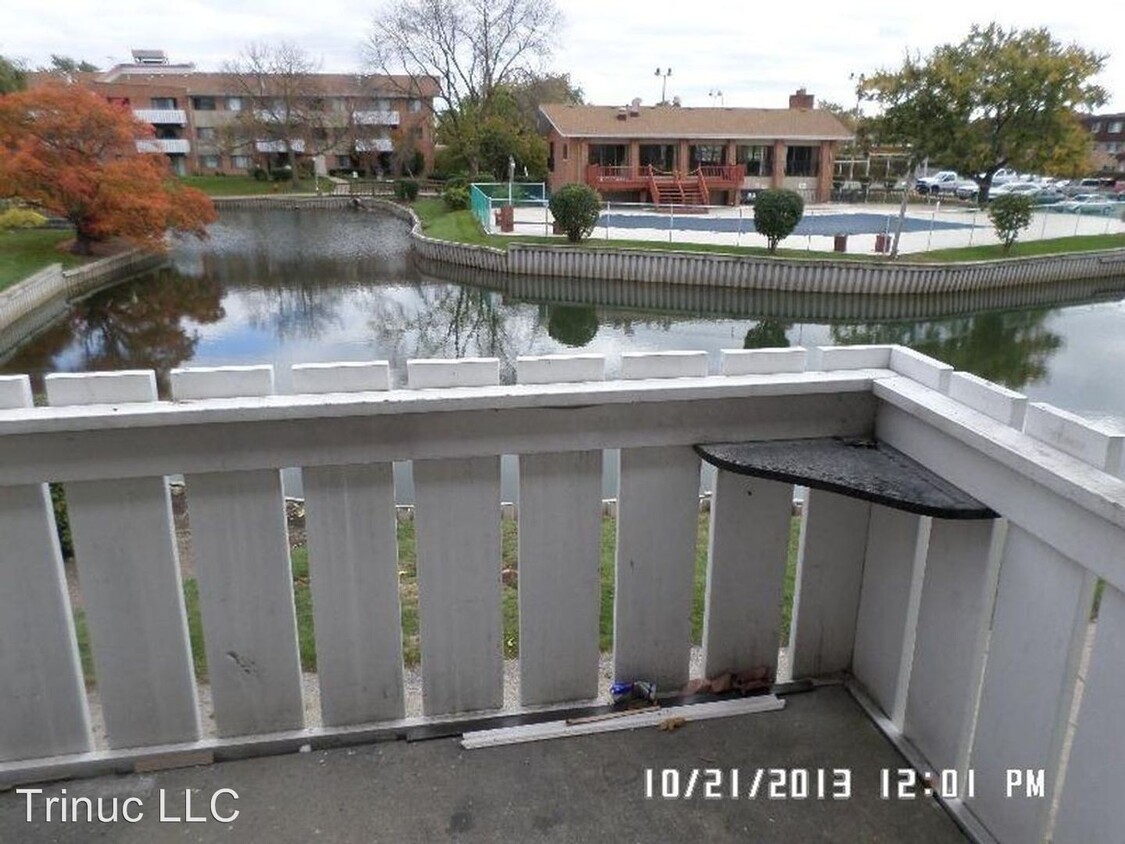 Foto principal - 2300 Bayside Dr