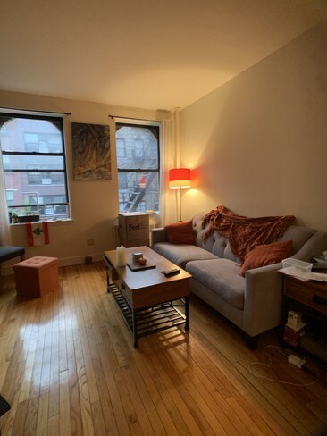 Foto del edificio - 245 East 77th Street