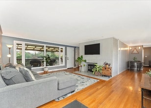 Building Photo - 80 N Edgewood Dr