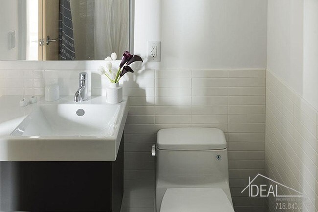 Foto del edificio - 295 Ashland Pl