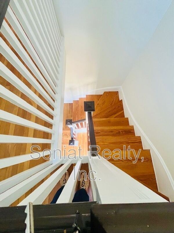 Foto del edificio - 3215 Nashville Ave