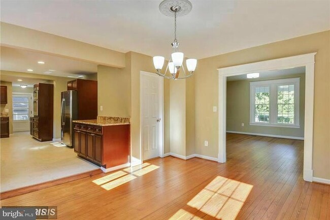 Foto del edificio - 2447 Gallows Rd
