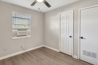 Building Photo - 4720 Carmen St