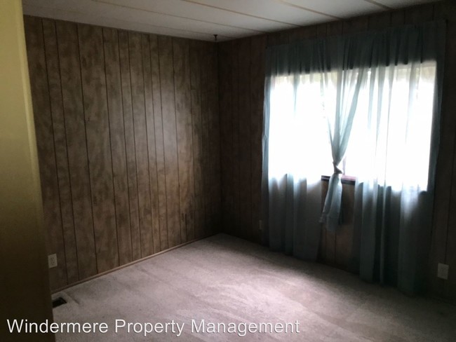 Building Photo - 5860 Braeside Ln