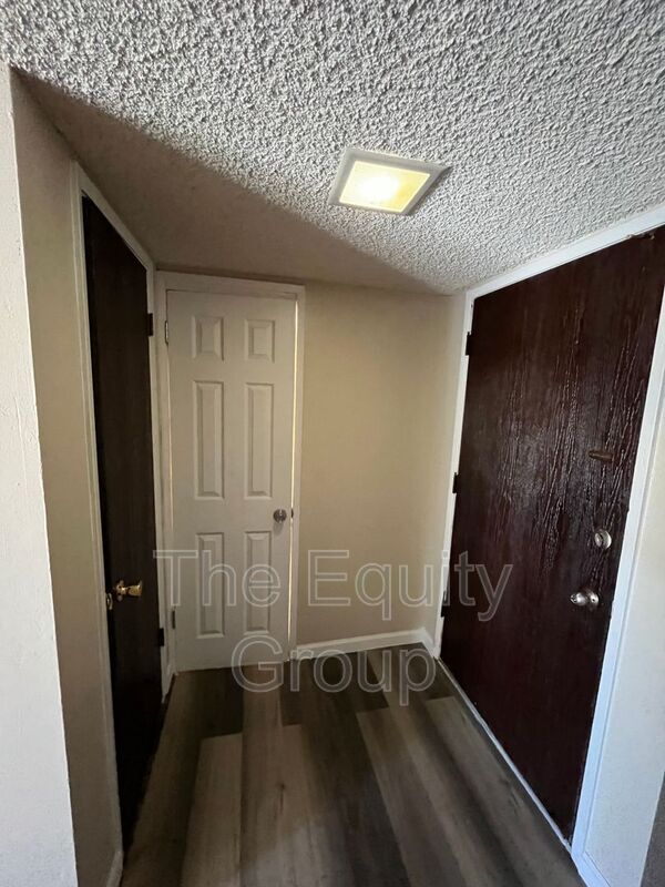 320 Pearson Dr Unit 3, Porterville, CA 93257 Condo for Rent in Porterville, CA