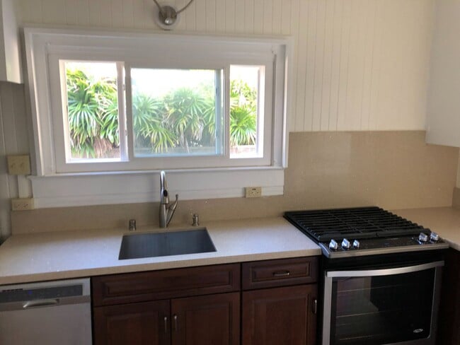 Foto del edificio - 4648 Kahala Ave