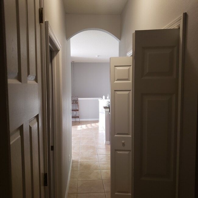 Foto del edificio - 2771 Oakwater Dr