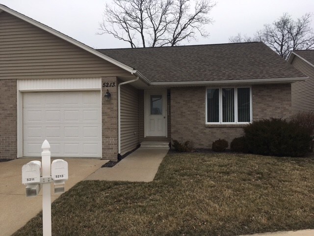Foto principal - 5213 Creekside Dr
