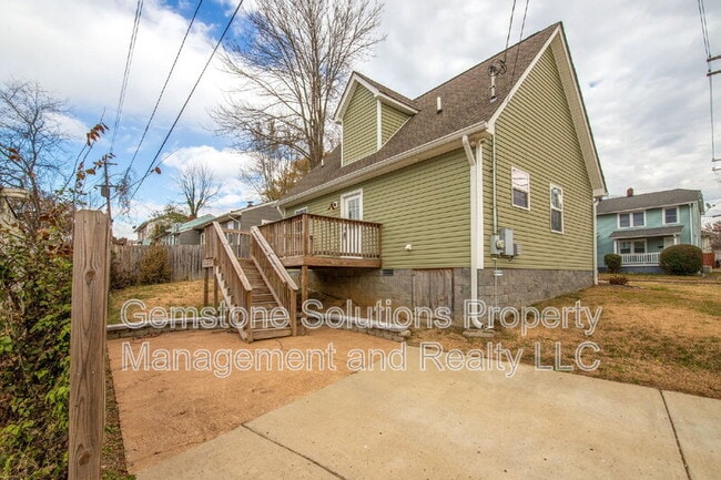 Building Photo - 1220 Berry St