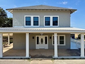 Building Photo - 1102 Beech St
