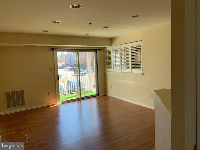 Foto principal - 3860 Shadywood Dr