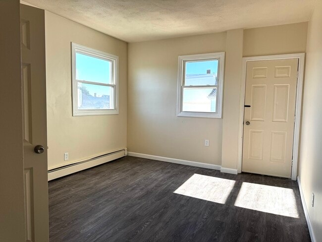 Building Photo - 838 Western Ave