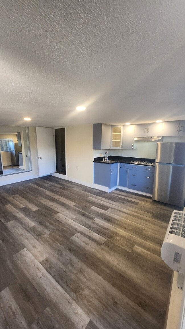885 Fourth Ave, Unit 1 - 885 Fourth Ave, Unit 1 Apartment