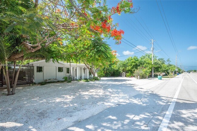 Building Photo - 88100 Overseas Hwy