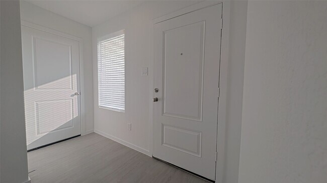 Foto del edificio - 21518 Willow River Canyon Ln
