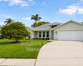 Building Photo - 1305 Ambra Dr