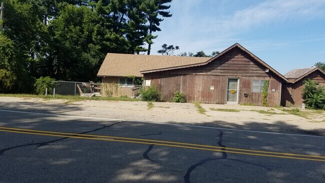 Building Photo - 15896 Marcellus Hwy