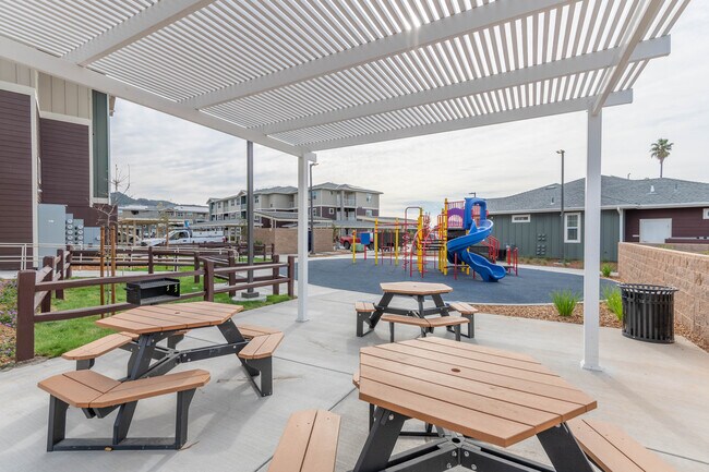 Foto del edificio - Cedar Grove Apartments