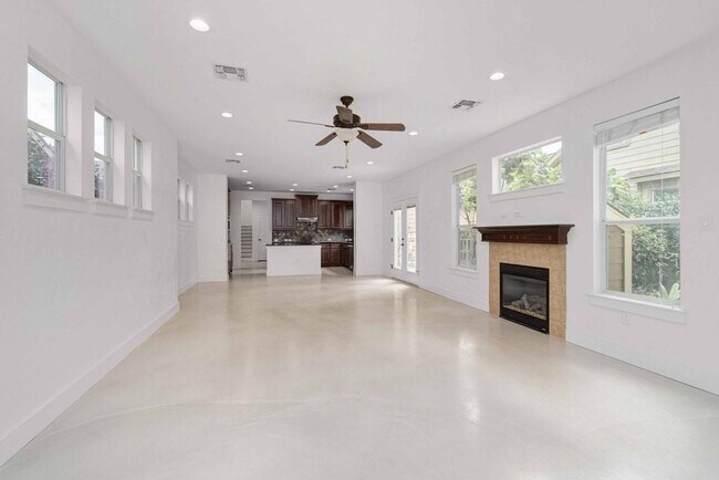 Building Photo - 4209 Threadgill St