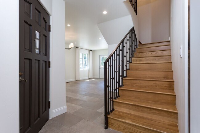 Building Photo - Restored 1928 Spanish in the Heart of Kensington