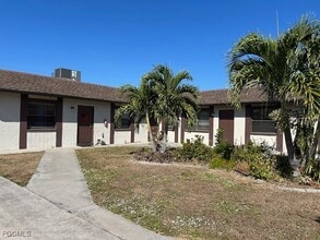 Building Photo - 3805 SE 11th Ave