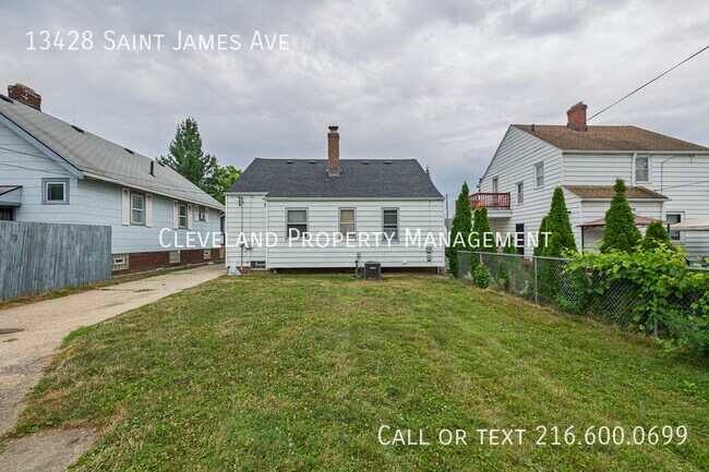 Foto del edificio - 13428 St James Ave