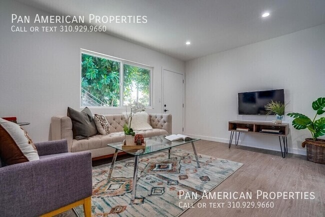 Building Photo - 1503 Stanton Pl