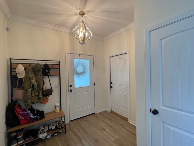 Foto del edificio - 1578 Hickory St