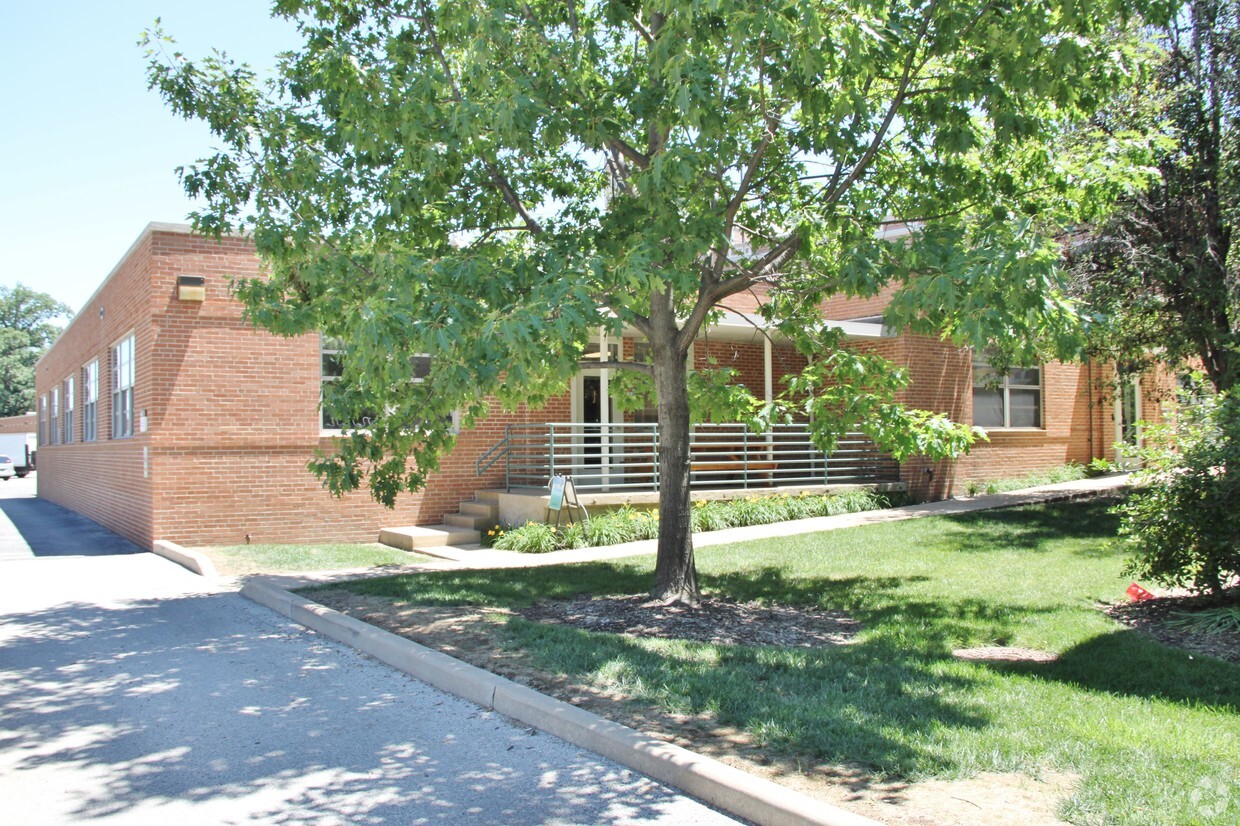 Foto principal - Washington University-Village East House