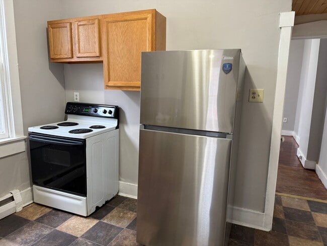 Foto del edificio - 2 Bedroom 2 Bathroom w/ Bonus room in Brownstown!