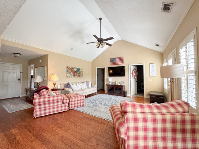 Building Photo - 112 Tuscany Trail